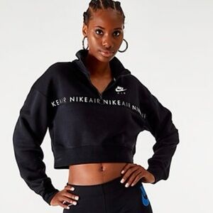 Cropped Nike Half Zip Sweatshirt